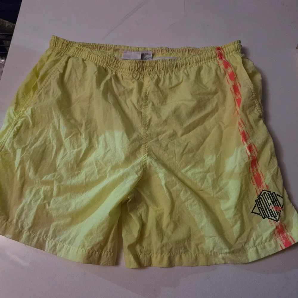 Vintage Gotcha Mens Neon Yellow Surf Swim Trunks Shorts Size 32 Graphic Logo